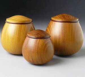 WOODEN POTS